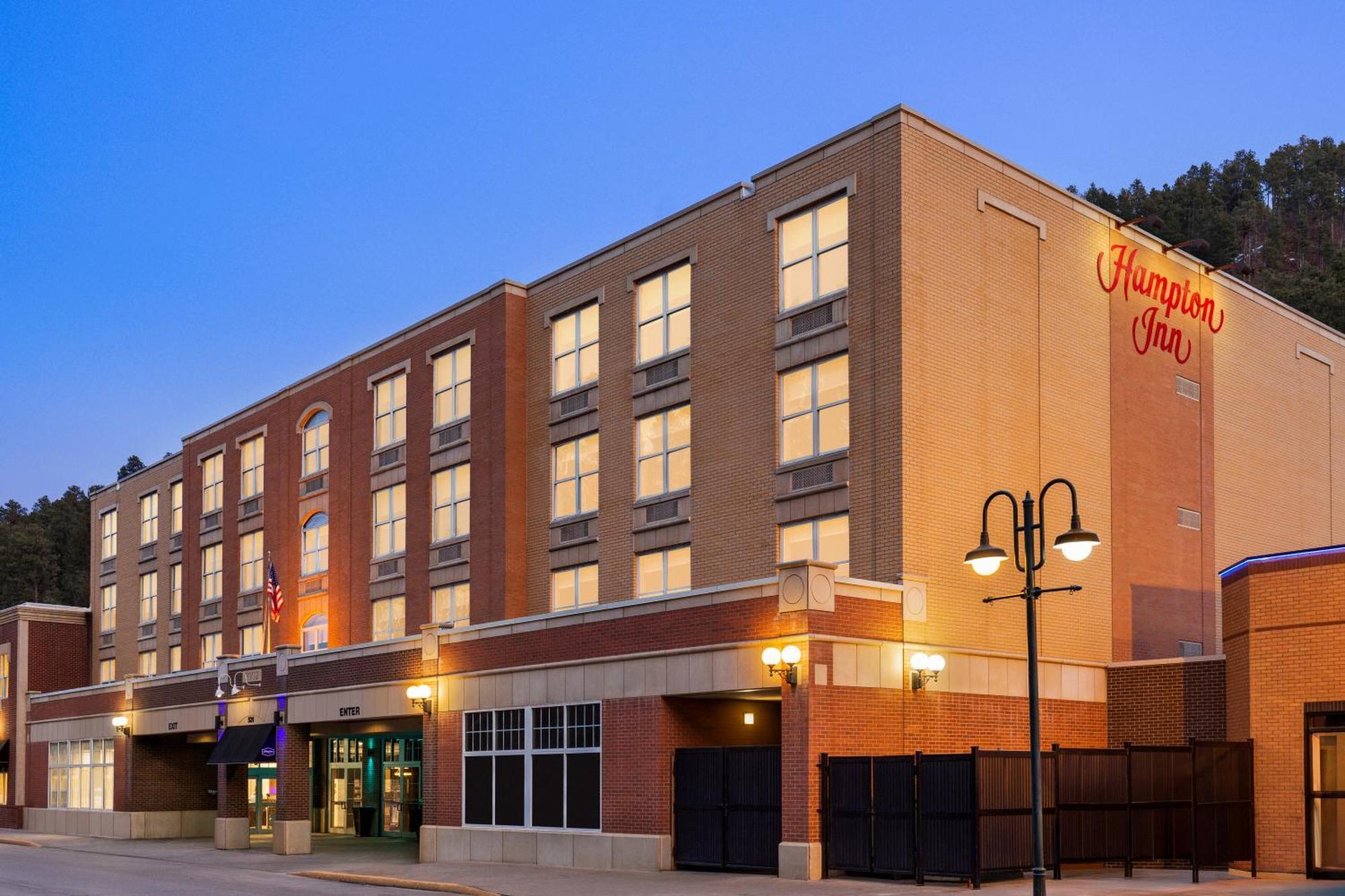Hampton Inn At Tin Lizzie Gaming Resort Deadwood Bagian luar foto